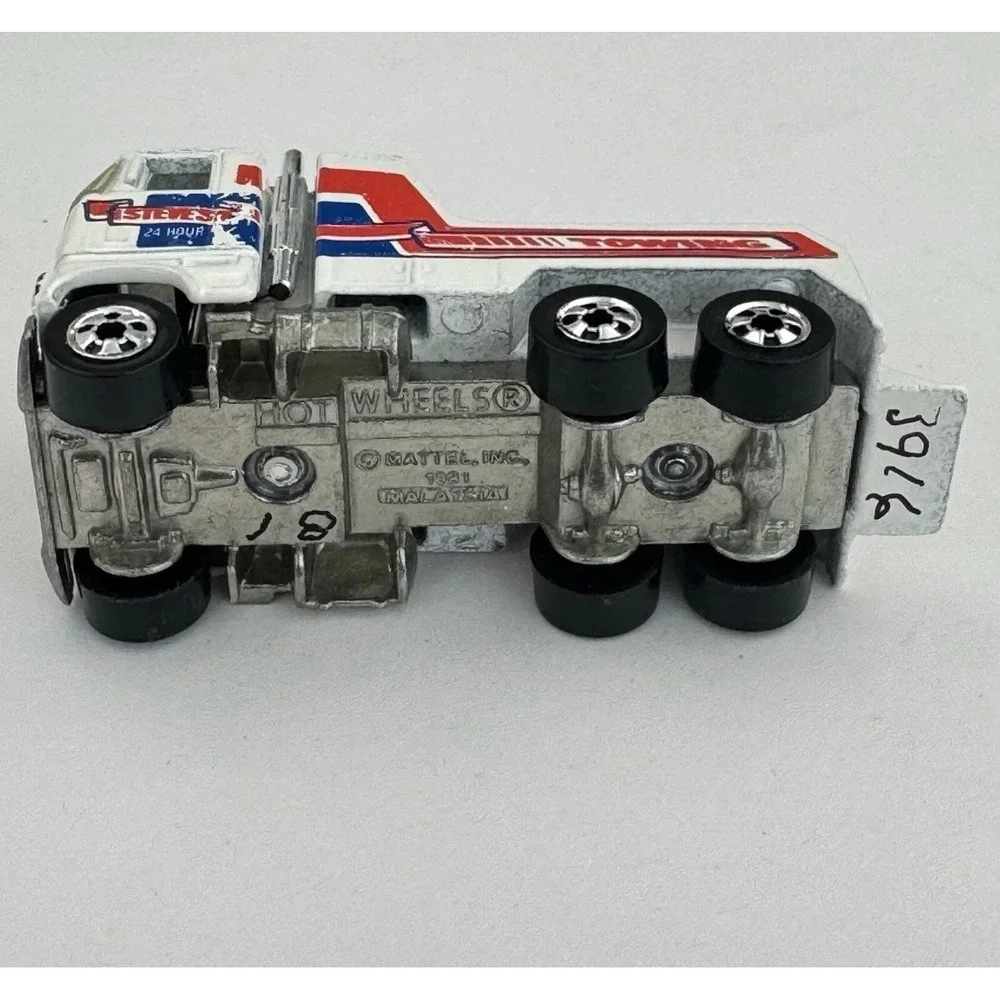 Hot Wheels 1981 Heavyweights Steves 24‎ Hour Towing Truck White Vintage Diecast